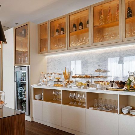 Nh Collection Madrid Eurobuilding Hotel Bagian luar foto