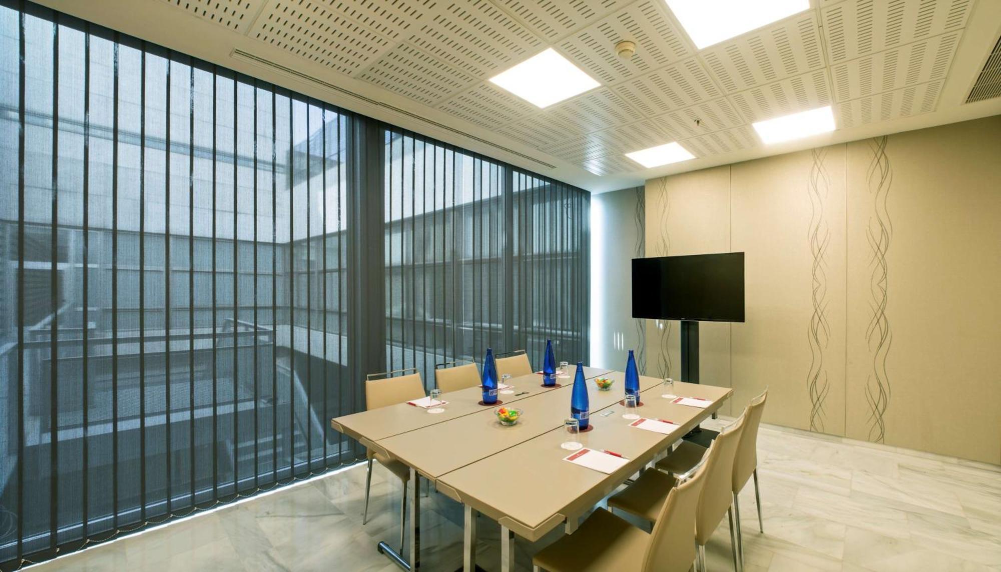 Nh Collection Madrid Eurobuilding Hotel Bagian luar foto