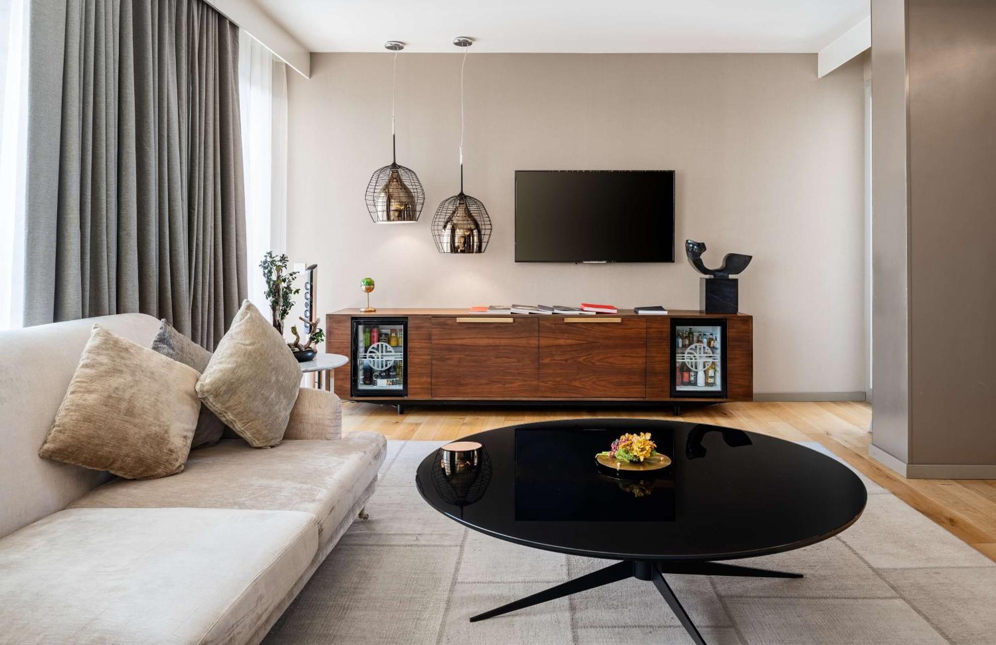 Nh Collection Madrid Eurobuilding Hotel Bagian luar foto