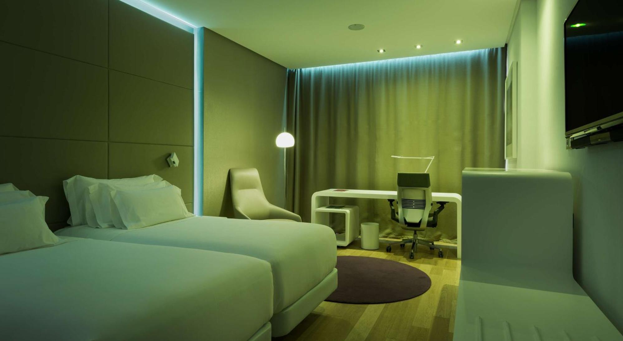 Nh Collection Madrid Eurobuilding Hotel Bagian luar foto